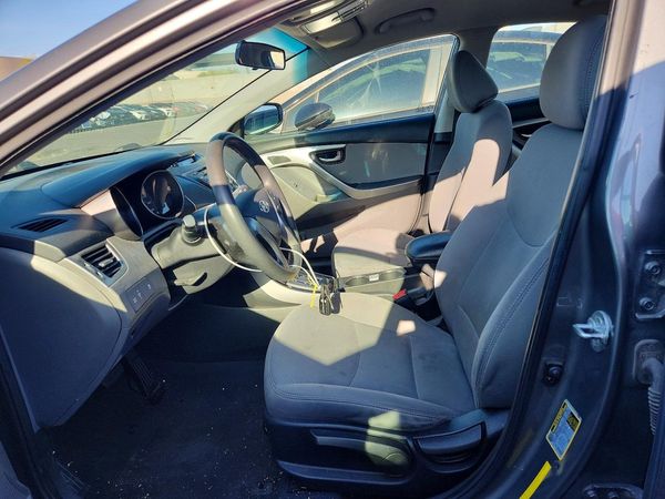 2013 HYUNDAI ELANTRA