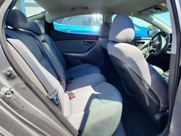 2013 HYUNDAI ELANTRA