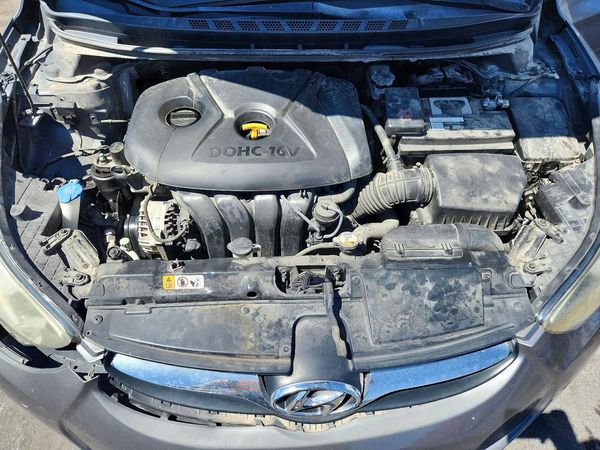2013 HYUNDAI ELANTRA