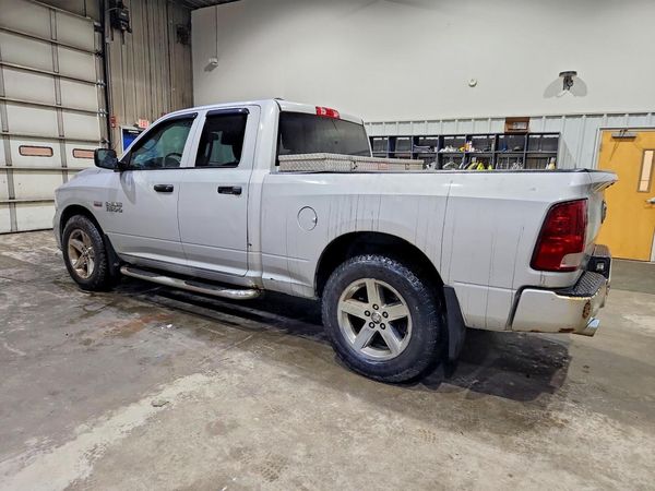 2015 RAM 1500 ST
