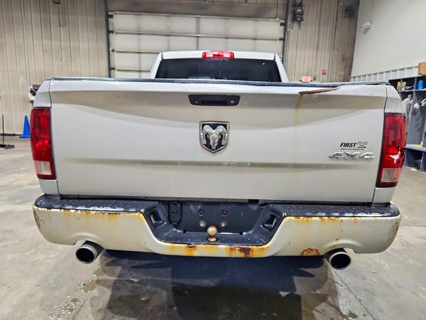 2015 RAM 1500 ST