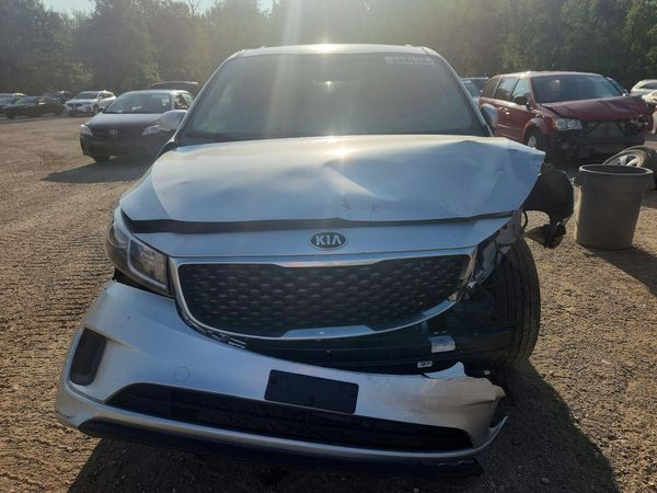 2017 KIA SEDONA LX