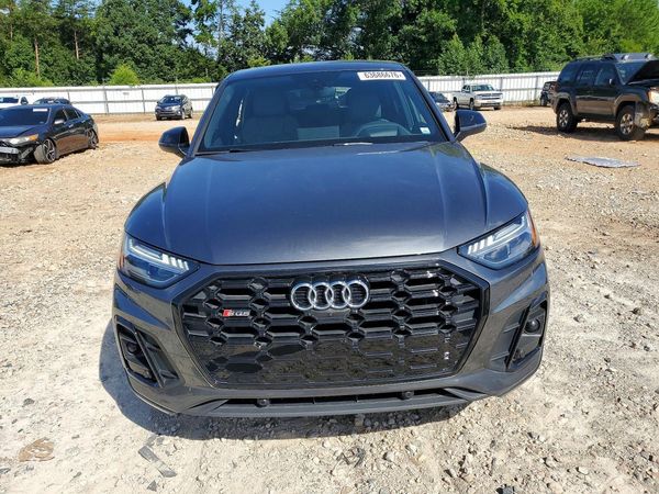 2021 AUDI SQ5 quattro Prestige