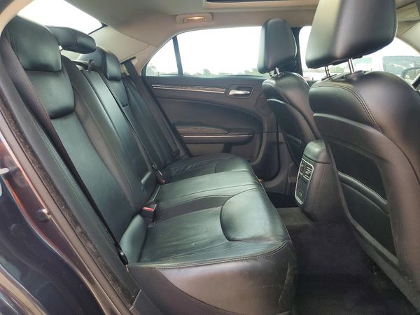 2016 CHRYSLER 300 Limited