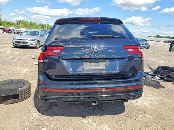 2024 VOLKSWAGEN TIGUAN 4Motion SE R-Line Black — DIRR