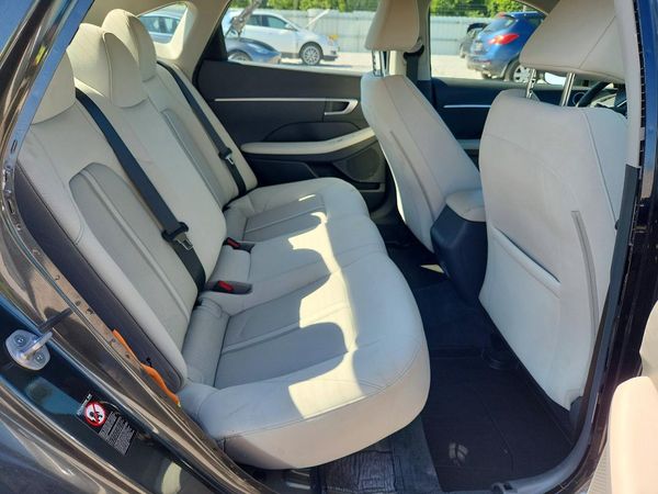 2023 HYUNDAI SONATA SE