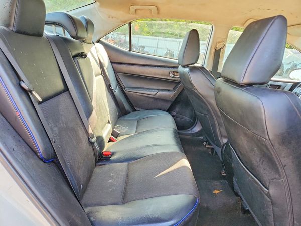 2017 TOYOTA COROLLA
