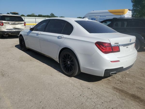 2014 BMW 750