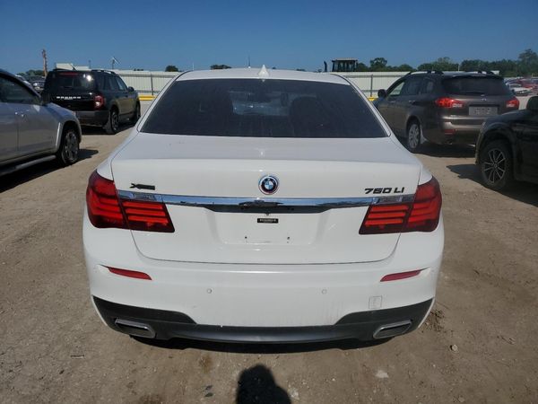 2014 BMW 750