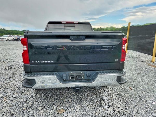 2022 CHEVROLET SILVERADO LT