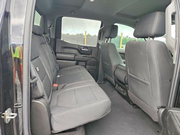 2022 CHEVROLET SILVERADO LT