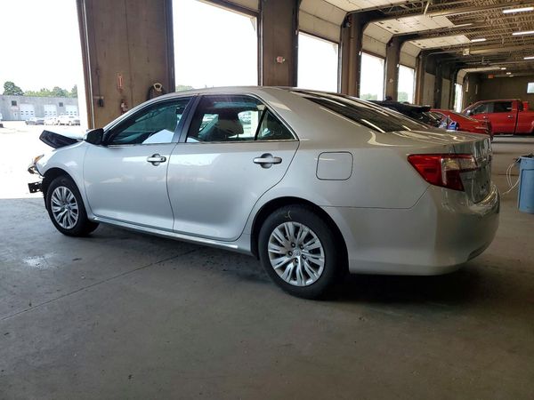 2014 TOYOTA CAMRY