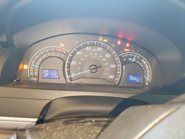 2014 TOYOTA CAMRY