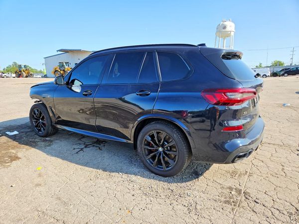 2022 BMW X5 M50i