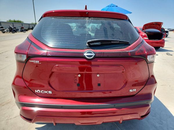 2023 NISSAN KICKS SR