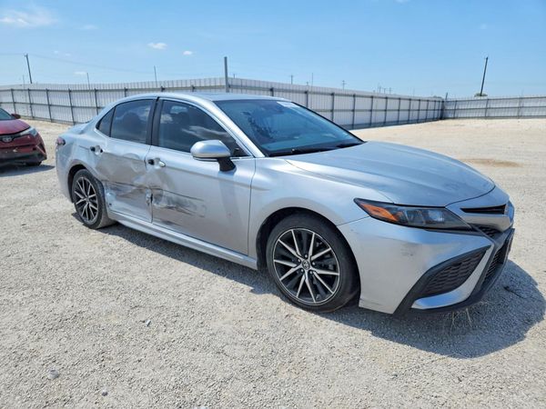 2021 TOYOTA CAMRY SE — Passenger 3/4