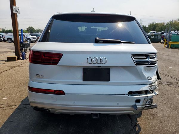 2018 AUDI Q7 quattro Prestige