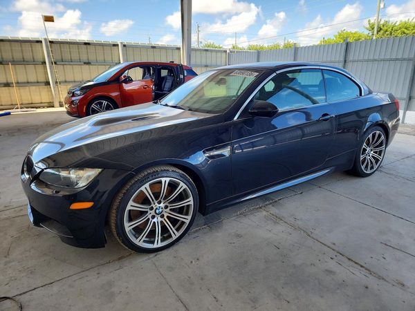 2013 BMW M3 — Front 3/4