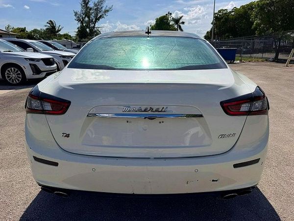 2014 MASERATI GHIBLI
