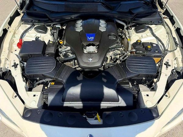 2014 MASERATI GHIBLI