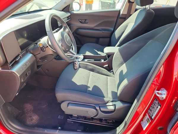 2026 HYUNDAI KONA SEL Sport — DENT