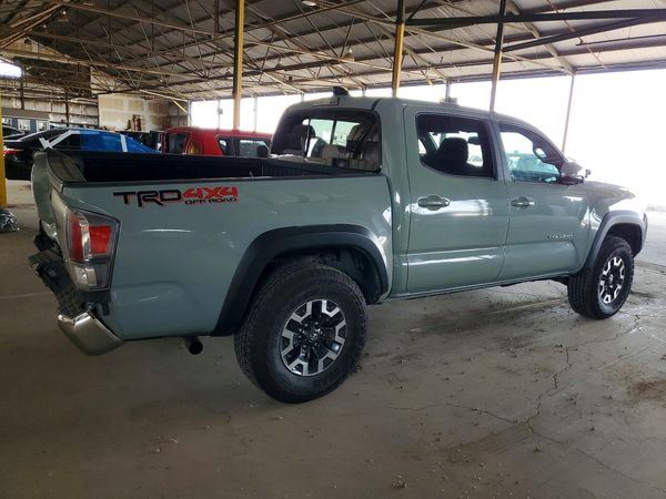 2022 TOYOTA TACOMA SR5