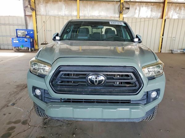 2022 TOYOTA TACOMA SR5
