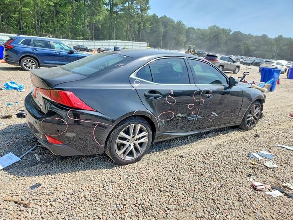 2019 LEXUS IS