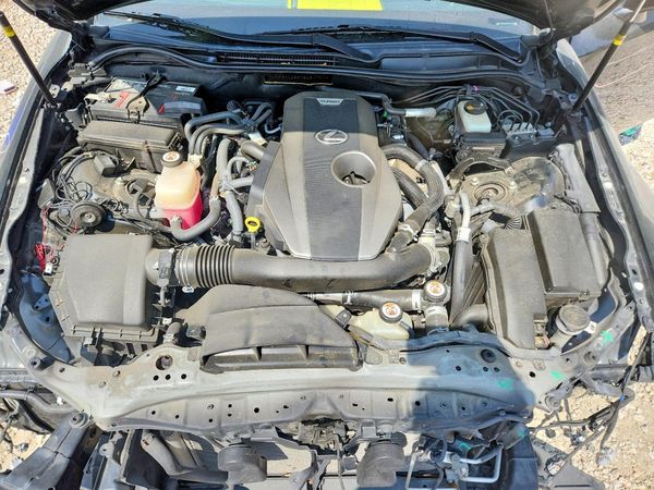 2019 LEXUS IS