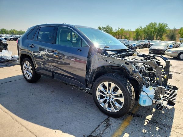 2019 TOYOTA RAV4