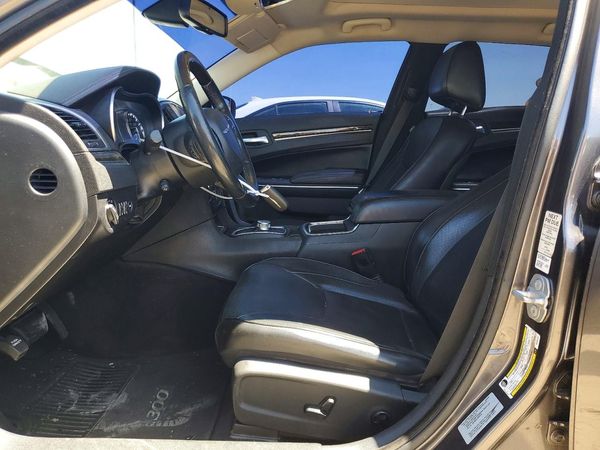 2016 CHRYSLER 300 300C — DENT