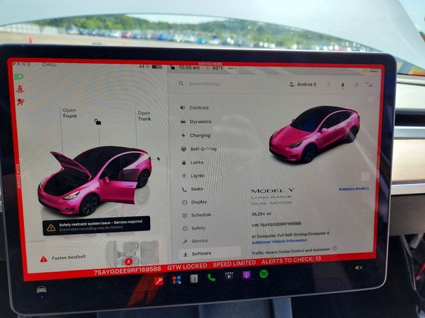 2024 TESLA MODEL Y