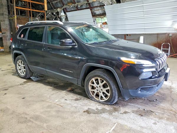 2015 JEEP CHEROKEE LATITUDE 4X4