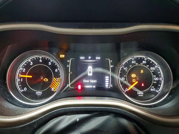2015 JEEP CHEROKEE LATITUDE 4X4