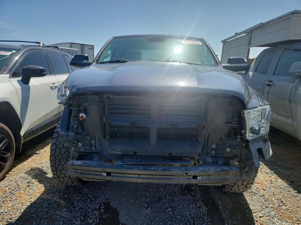 2016 RAM 1500 ST