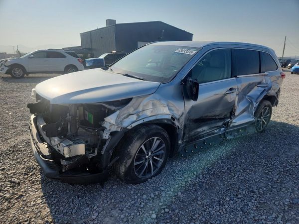 2017 TOYOTA HIGHLANDER SE/XLE