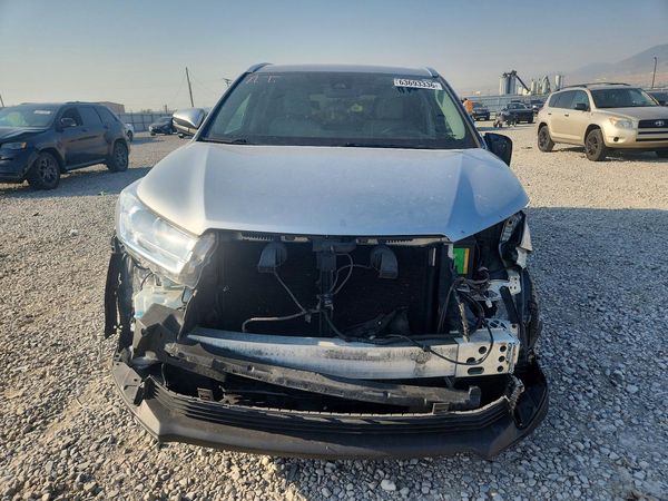 2017 TOYOTA HIGHLANDER SE/XLE