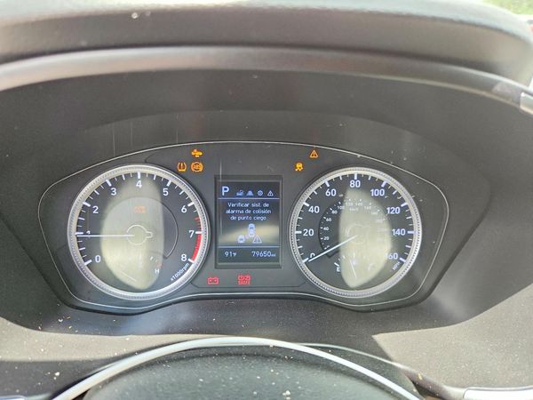 2019 HYUNDAI SANTA FE SE