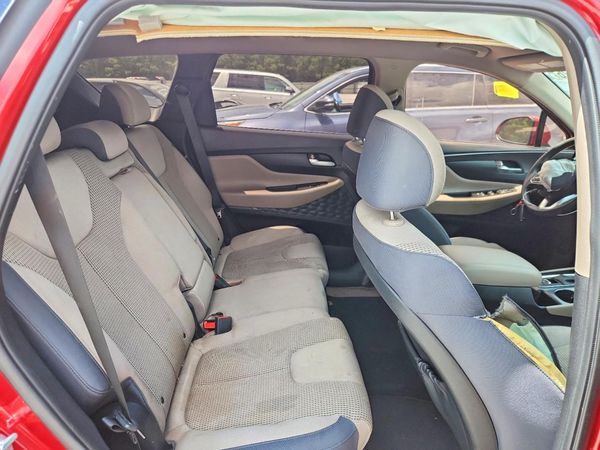 2019 HYUNDAI SANTA FE SE