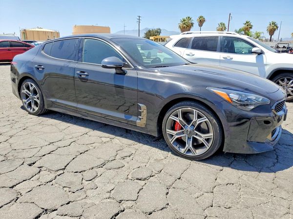 2019 KIA STINGER