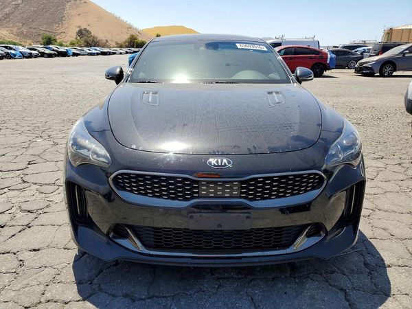 2019 KIA STINGER