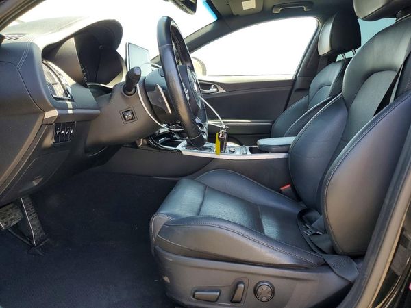 2019 KIA STINGER
