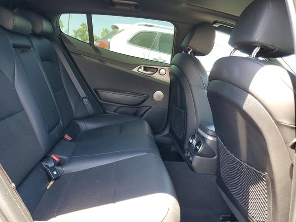 2019 KIA STINGER