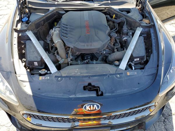 2019 KIA STINGER