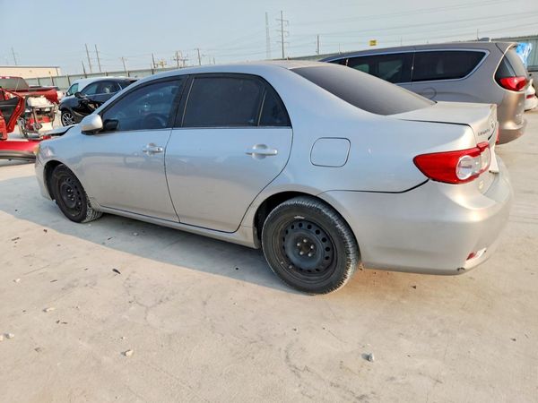 2013 TOYOTA COROLLA