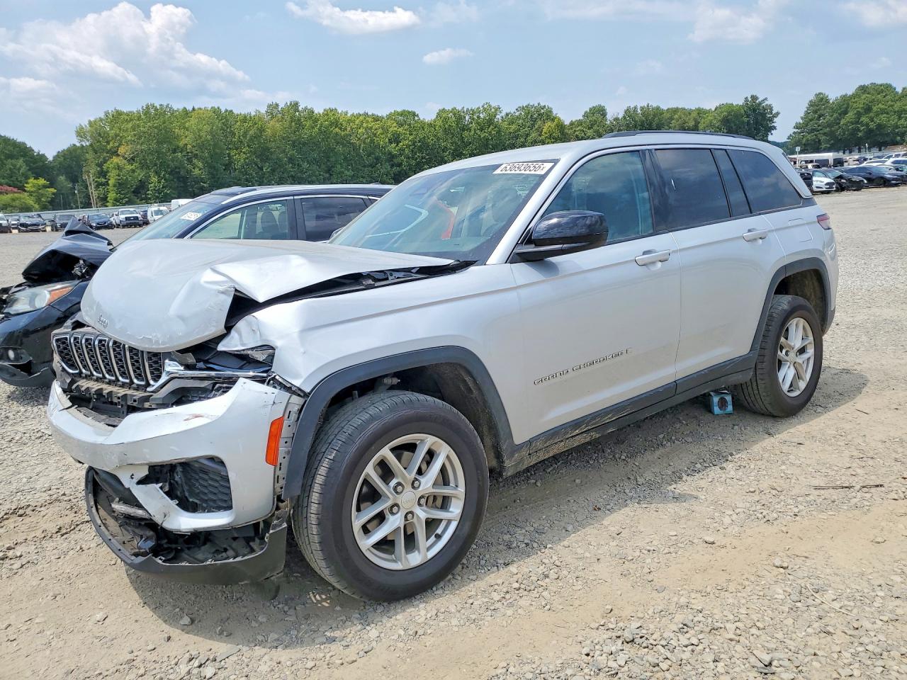 2023 JEEP GRAND CHEROKEE Laredo, Altitude