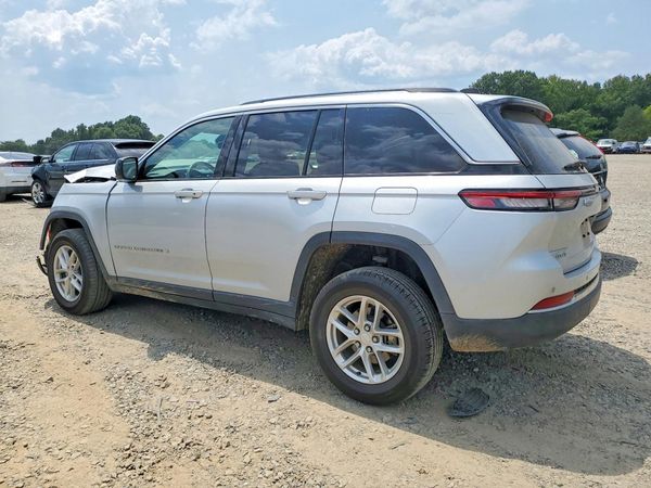 2023 JEEP GRAND CHEROKEE Laredo, Altitude