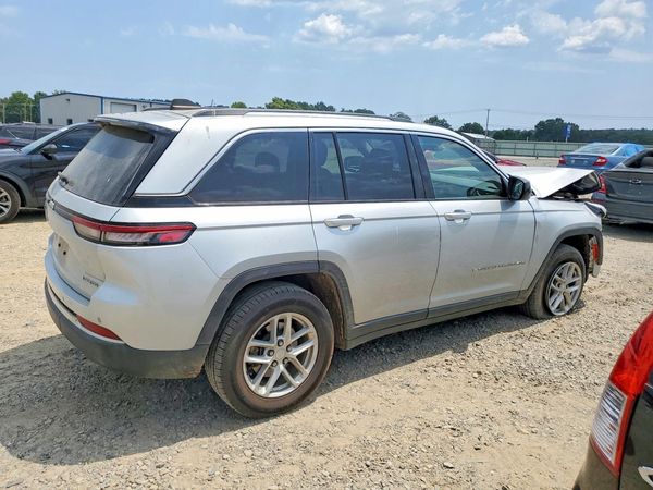 2023 JEEP GRAND CHEROKEE Laredo, Altitude