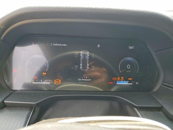 2023 JEEP GRAND CHEROKEE Laredo, Altitude