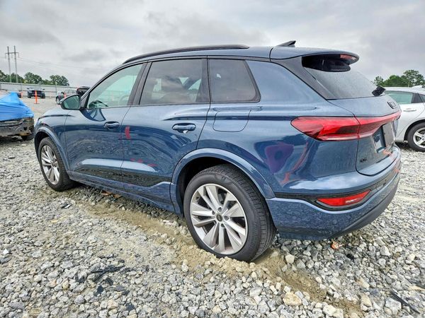 2025 AUDI Q6 E-TRON e-tron Premium